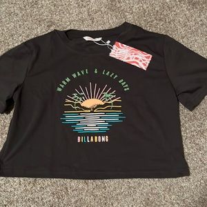 NWT Graphic Crop Tee